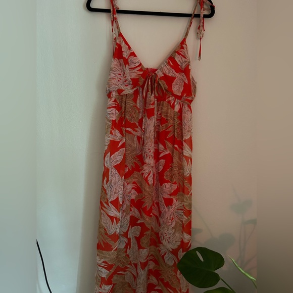 Floral Maxi Dress - Picture 2 of 4